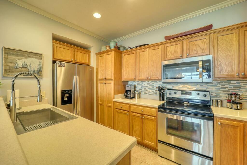 Bucket List Views Sugar Mountain Private Condo - 2Bed, 2Bath, Sleeps 6, Panoramic Views Of Mountains From Large Deck, Short Drive To Shopping, Restaurants, Cafes & Banner Elk Town Esterno foto