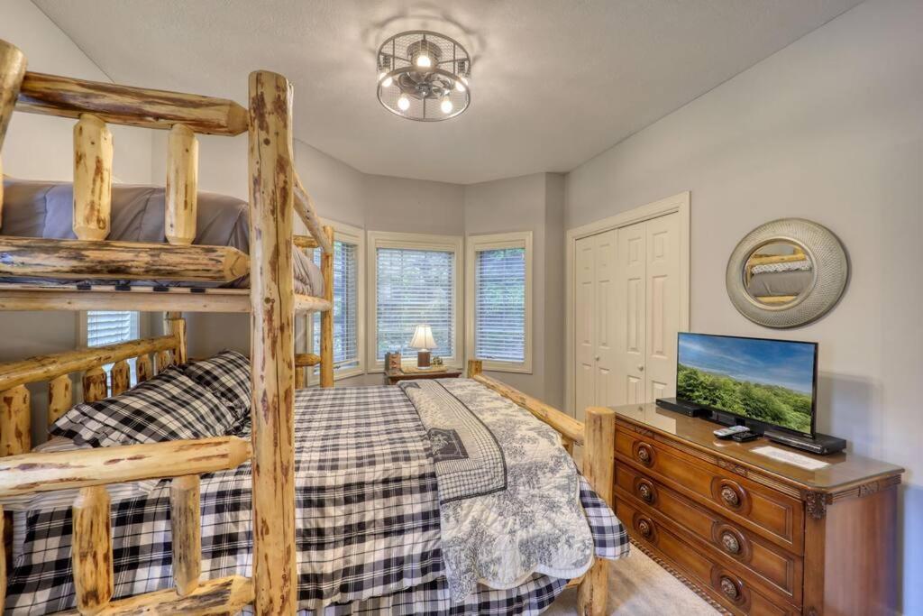 Bucket List Views Sugar Mountain Private Condo - 2Bed, 2Bath, Sleeps 6, Panoramic Views Of Mountains From Large Deck, Short Drive To Shopping, Restaurants, Cafes & Banner Elk Town Esterno foto
