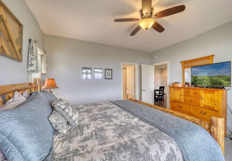 Bucket List Views Sugar Mountain Private Condo - 2Bed, 2Bath, Sleeps 6, Panoramic Views Of Mountains From Large Deck, Short Drive To Shopping, Restaurants, Cafes & Banner Elk Town Esterno foto
